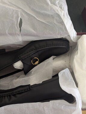 Gucci | Shoes | Gucci Horsebit Accent Leather Black Lace  display picture 1